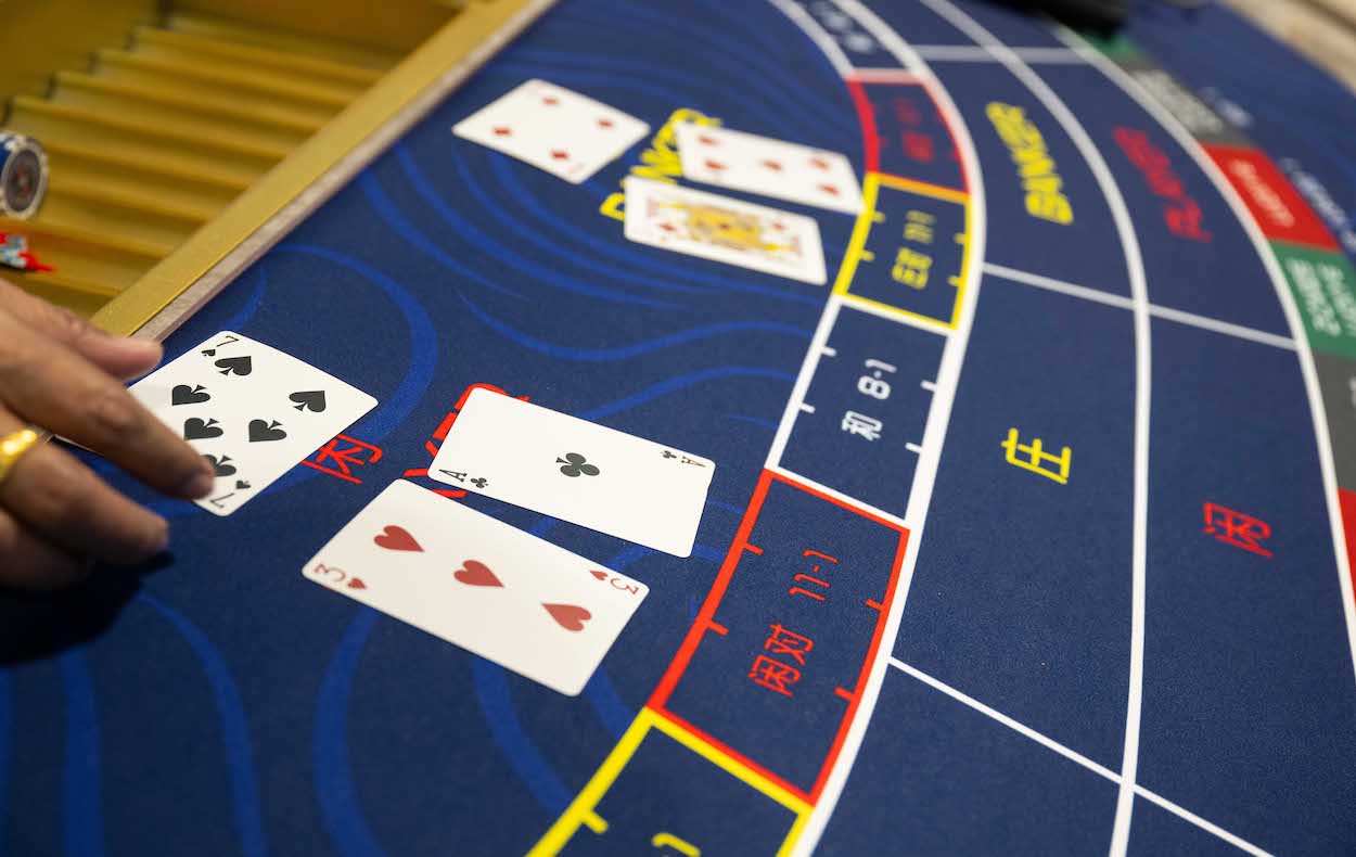 how to play casino games